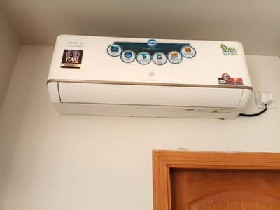 Pel 1.5 ton DC inverter heat and cool