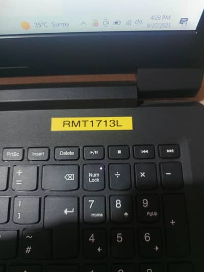 Lenovo Laptop 8gb Ram 256gb SSD