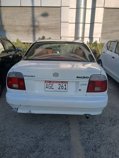 Suzuki Baleno White Color 2004 for Sale