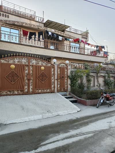 10 Marla 272 wala Double unit 2.5 unit Classical House for  sale prime location