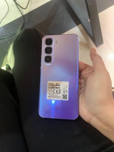 Hot 60 pro plus 256/ 8+5