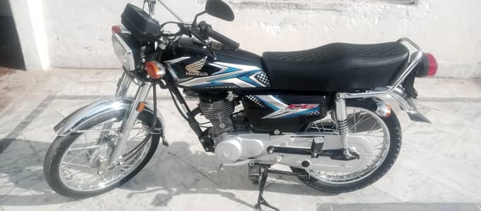 black beauty honda 125 2025