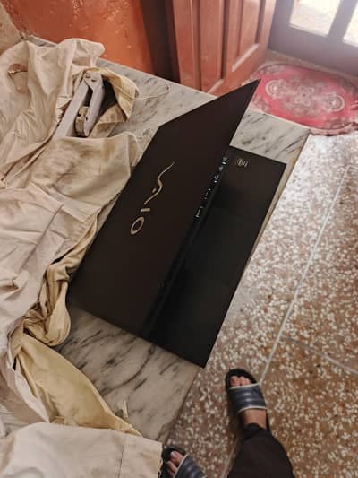sony vaio slimest laptop very light weight fixed price