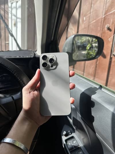 IPHONE 15 PRO MAX FU