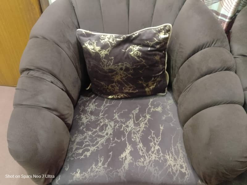 2 Sofa Set 1