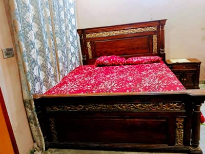 Bed with mattress for sell