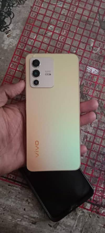 vivo v23 5g 12+8/gb+256gb mobile har chiz se ok box chargar seld