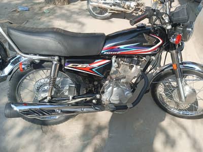 CD new model saa change bi ho Gaya gaa 03012943434 in number paa rata1