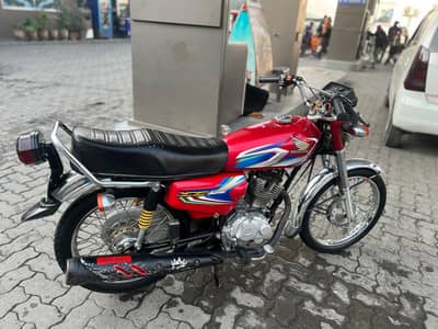 honda. 125 0324 4615422
