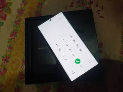 S22 Ultra 5G. Dual Sim. 256GB. Full Box.