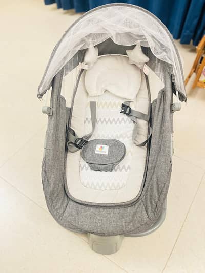 4-in-1 Deluxe Multi-Functional Bassinet Swing Mastela