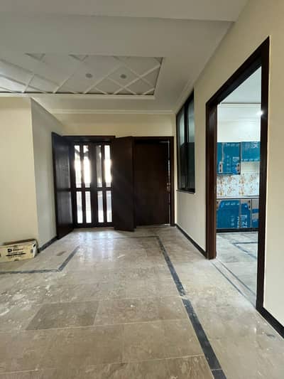 10 Marla Lower Ground Portion Available For Rent