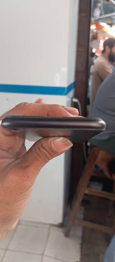 iphone 7 orginal water pak 32 gb urgent