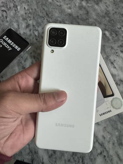 Samsung a12