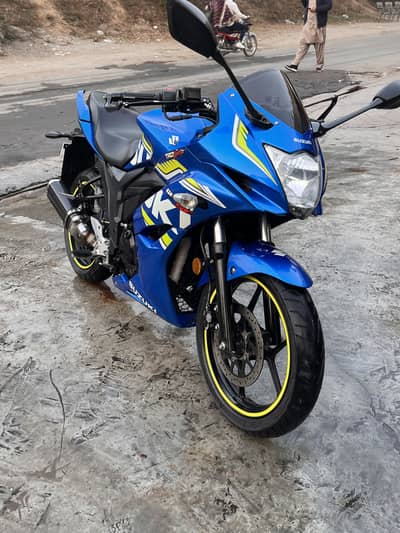 Suzuki gixxer 150 sports bike