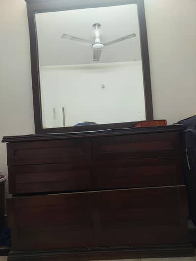 Used Dressing Table