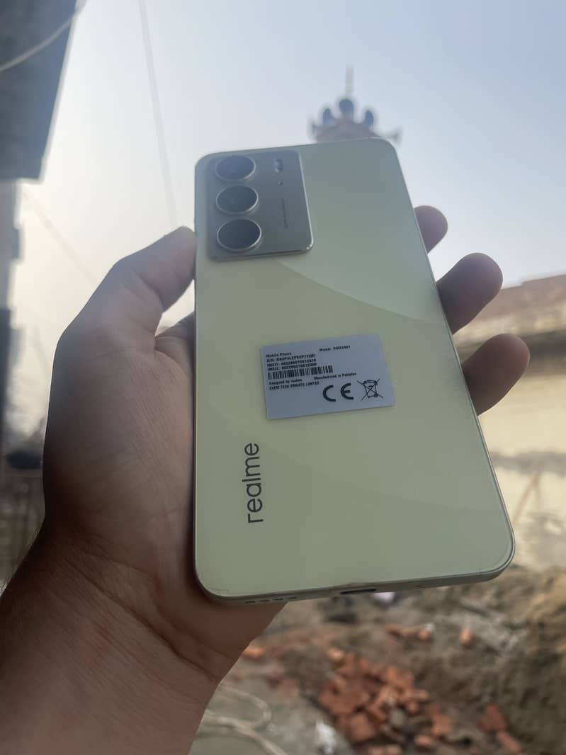Realme C75 0