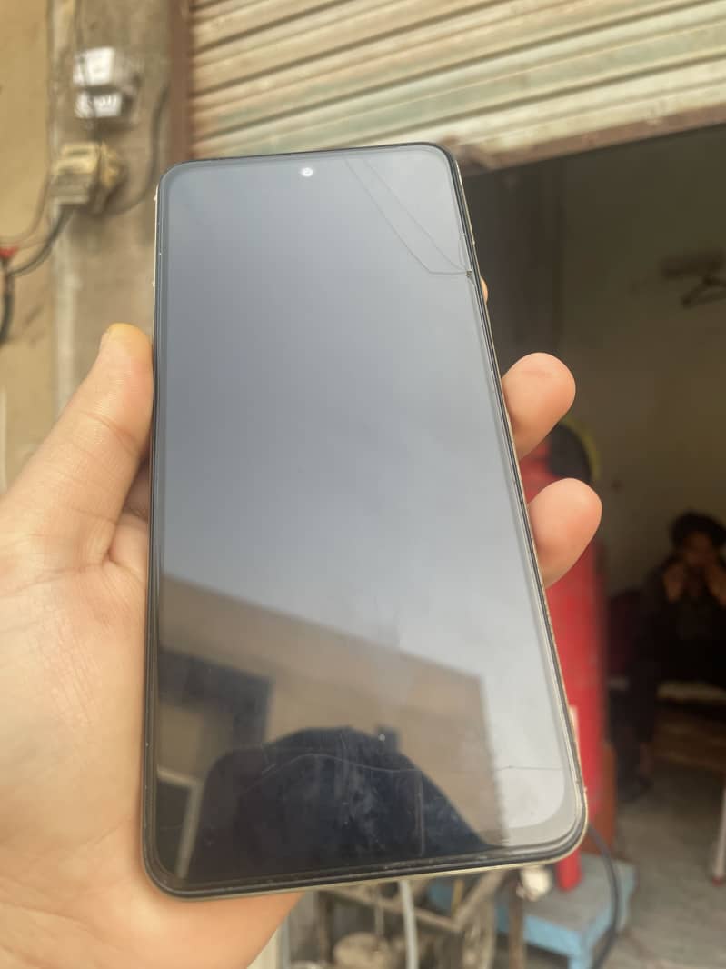 Realme C75 1
