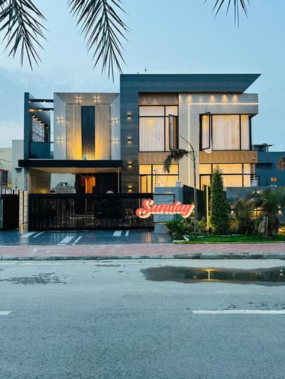 1 KANAL MOST LUXURIOUS HOUSE IN BAHRIA TOWN HISTORY FOR SALE AT HOT LOCATION