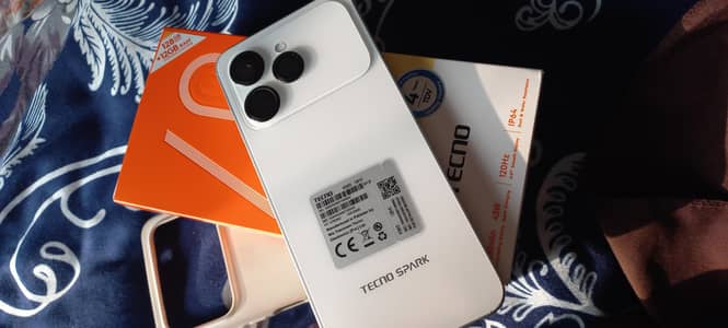 Tecno Spark 40