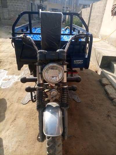 Selling my loder raksha Al Over Ok hai.