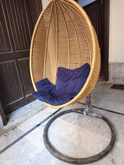 Nest swings for kids excellent condition