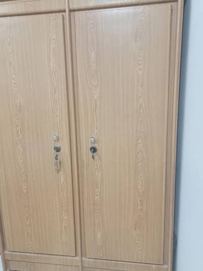 Double door cupboard  lasani