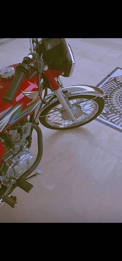 Honda CG 125 showroom condition brandnew