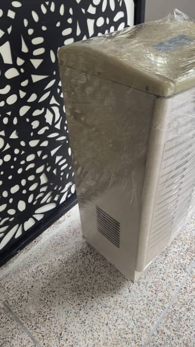 Dehumidifier/ 120L