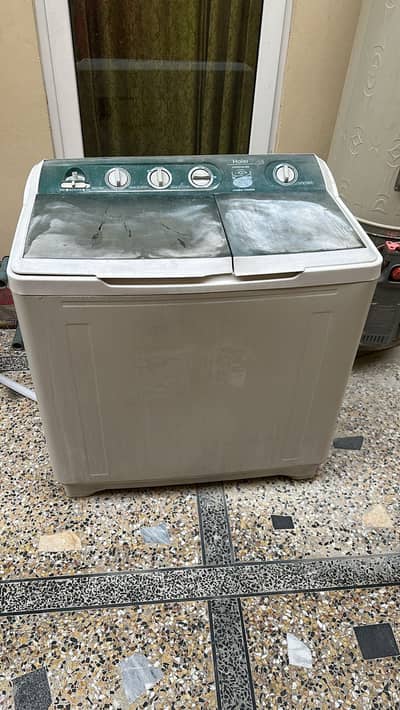 Hair washing machine