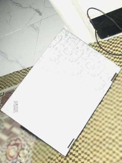 I7 6 gen 8gb 256gb touch screen