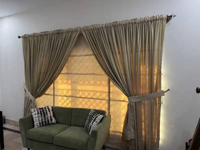 pista green curtains