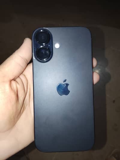 iPhone 16 non PTA factory unlock 10/10 condition