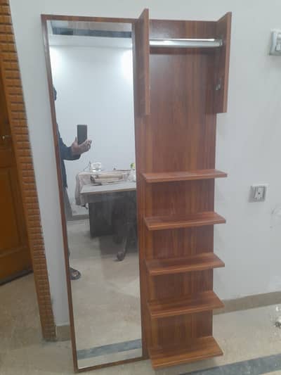 wall mounted dressing mirror