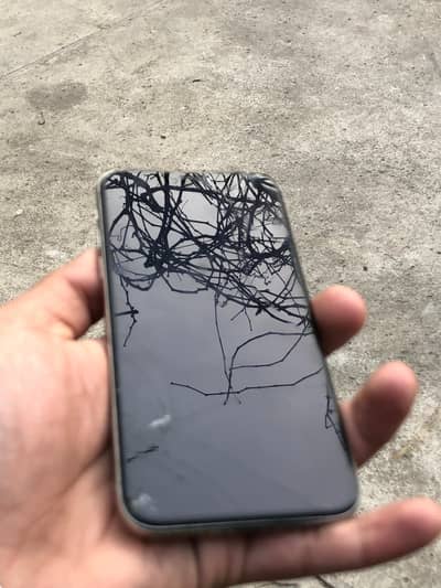 I PHONE X 64 GB NON PTA 88 HEALTH WHITE COLOUR