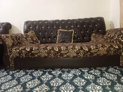 Brown Sofa Set 3+1+1 – Good Condition