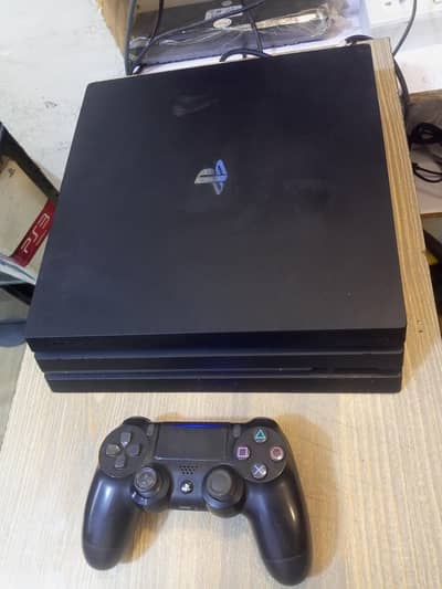 Ps4 pro JB 1TB 14 games installed original Wireless controller
