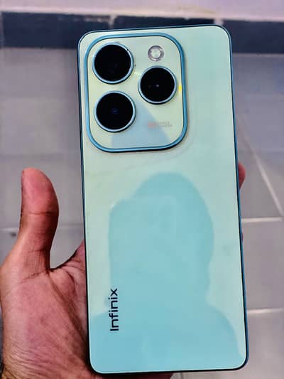 Infinix hot 40.8/256 for sale