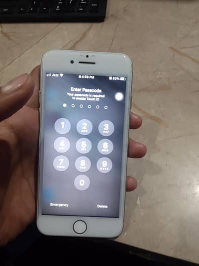 iPhone 7 PTA Approved 256GB Silver – Excellent Condition