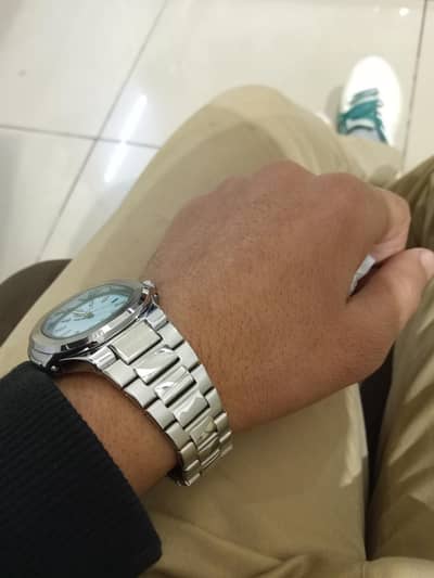 V R hiring end office boy needed