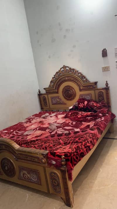 Used furniture full set. . .