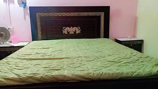 bed wooden