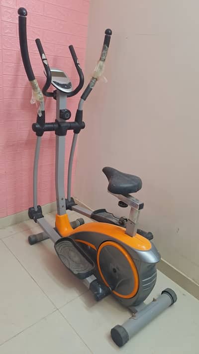 Elliptical Trainer Hydro Fitness machine