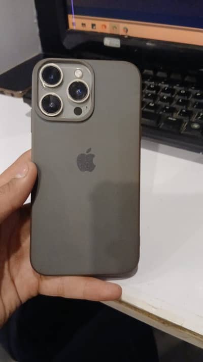 Iphone xr into 16 pro