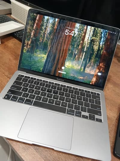 Apple MacBook Air M1 (2020)-8GB Ram,256GB SSd-Excelent Condition