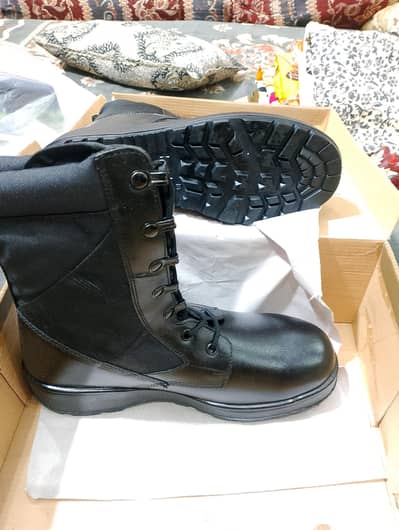 BRAND NEW SERVICE FORCES BOOTS