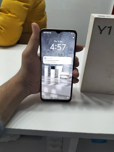 vivo y17s  4+128GB box charge complete