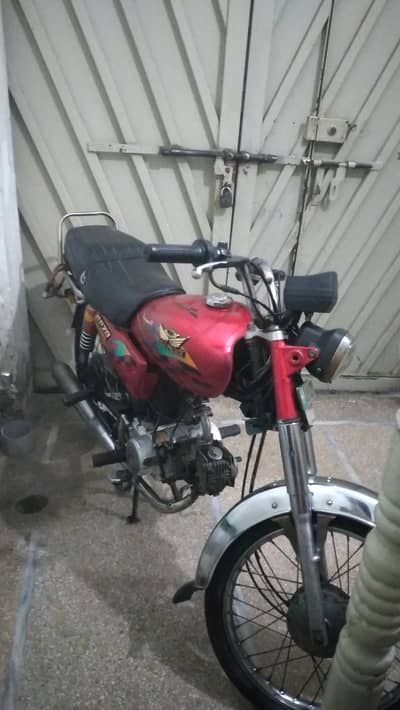 First Hand Sale bike in good condition.