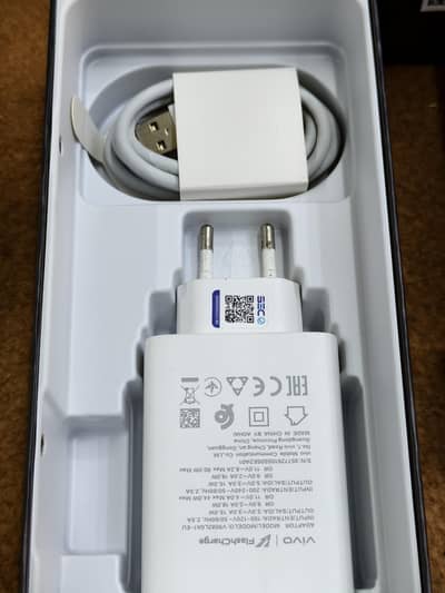 VIVO V50  12/512  OFFICIAL PTA COMPLETE BOX CONDITION 10/10