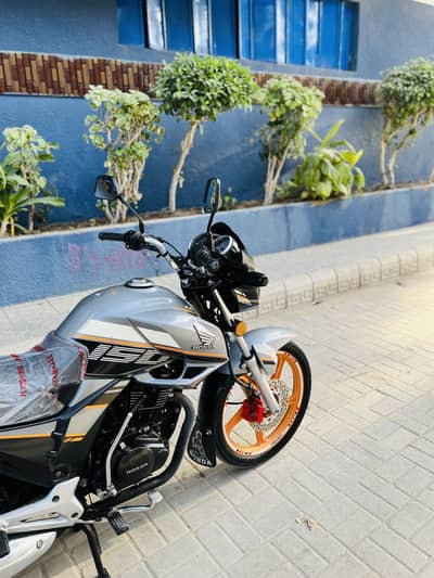 CB-150F MODEL 2023 SPECIAL EDITION